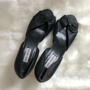 1 HR SALE Steve Madden Black Wedge Heels S:11 M